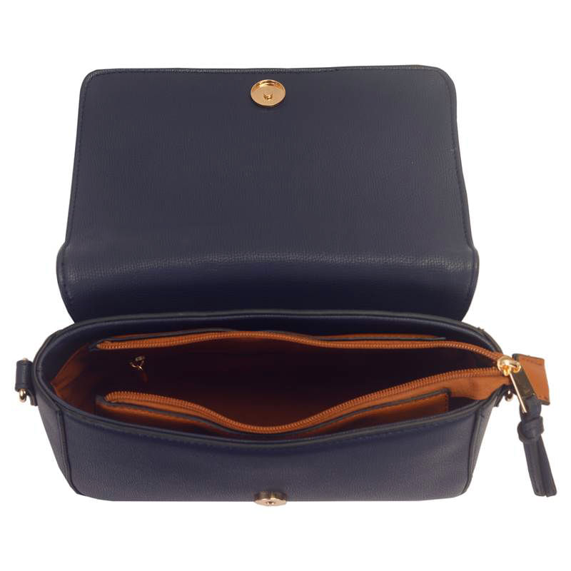 Interior da bolsa WJ azul marinho aberto mostrando compartimentos e bolso com zíper